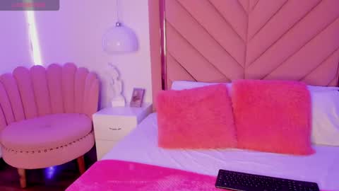 Lola online show from June 10, 3:06 am