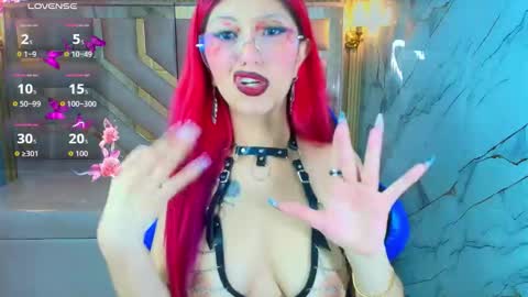 Lola online show from October 20, 7:41 pm