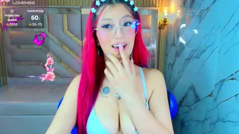 Lola online show from October 24, 9:15 pm