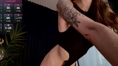 Lola online show from October 18, 5:22 am