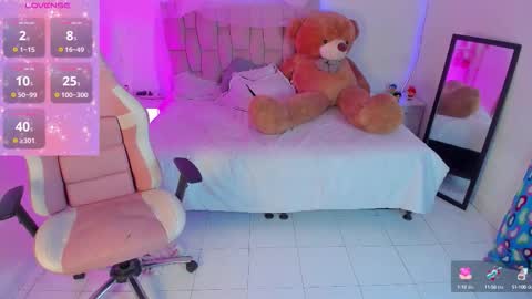 lola oberly online show from September 8, 10:09 pm