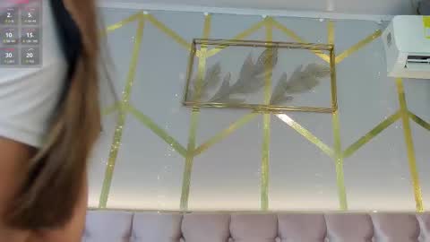 lola_saenz__ online show from February 18, 11:54 am