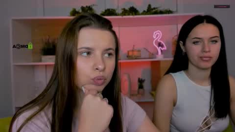 Lola online show from October 11, 7:06 pm