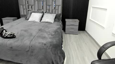 Lola Angel online show from November 17, 7:38 pm