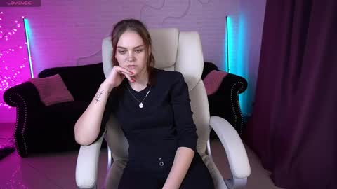 Lolaa online show from March 23, 9:14 am