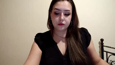 Lola online show from April 26, 7:11 pm