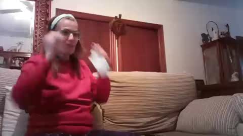 LOLA HUESO y ERIC online show from March 8, 4:50 pm