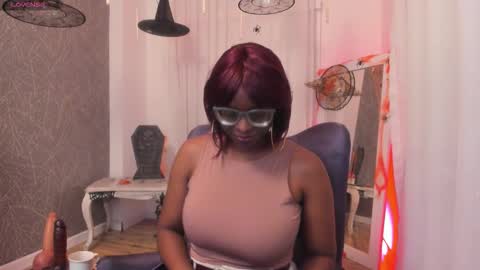 lola online show from November 4, 1:12 pm