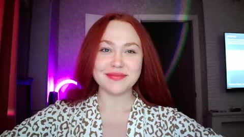 Lola online show from October 9, 7:30 pm