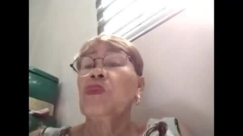 tey online show from November 23, 2:42 am