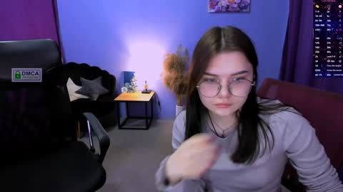 Lola pvt is OPEN online show from January 31, 1:02 pm