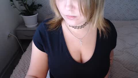 kiss online show from January 6, 10:35 am