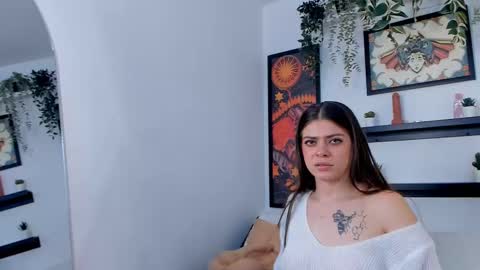 Snapshot of lolap_ chatting on September 11, 8:32 pm Lola online show from September 11, 8:32 pm