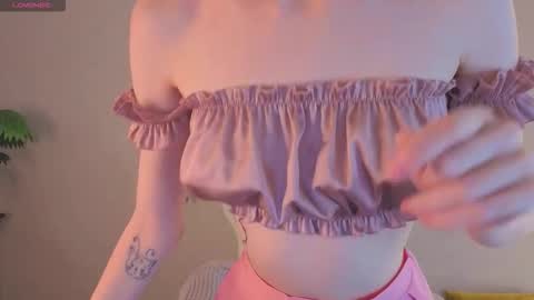 Lola online show from December 2, 9:18 am