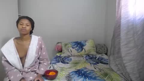 lolly_96 online show from October 22, 8:28 am