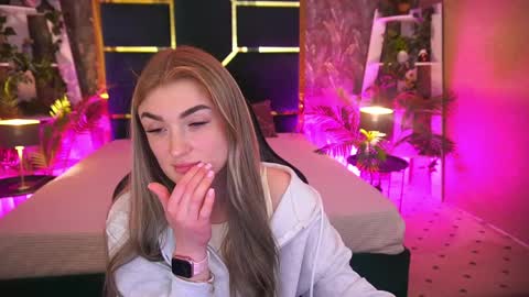 Loli online show from May 5, 7:47 am