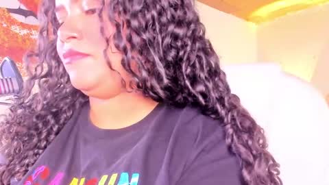 Snapshot of loly_marce chatting on February 22, 8:09 pm loly_marce online show from February 22, 8:09 pm