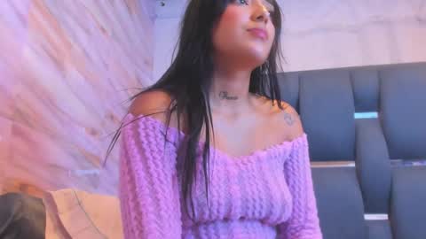 lolypo61700 online show from February 7, 10:19 pm