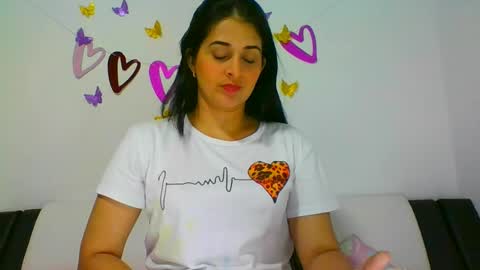 estehfania online show from February 16, 12:52 am