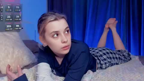 Lona online show from November 21, 7:01 pm