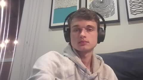 london_tomy online show from October 19, 3:11 am