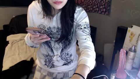 londonray online show from February 24, 9:51 pm