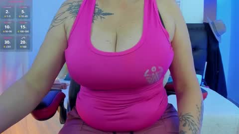 Jennifer  online show from February 4, 7:44 pm