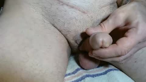 lonelyone19622003 online show from April 18, 7:10 am