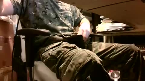 Snapshot of lonelypumabreizh chatting on February 3, 6:13 am Pumabreizh online show from February 3, 6:13 am