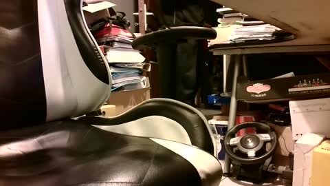Snapshot of lonelypumabreizh chatting on February 16, 5:04 am Pumabreizh online show from February 16, 5:04 am