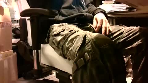 Snapshot of lonelypumabreizh chatting on February 25, 6:14 am Pumabreizh online show from February 25, 6:14 am
