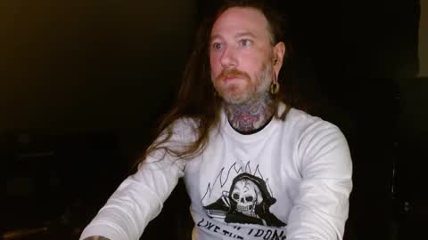 longhair online show from February 18, 2:05 am