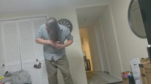 longhairedfreak1921 online show from September 25, 4:25 pm