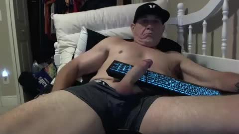 Snapshot of longnhardxxx33 chatting on October 10, 11:42 pm longnhardxxx33 online show from October 10, 11:42 pm