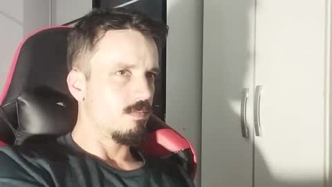 Lucas online show from December 5, 5:23 pm