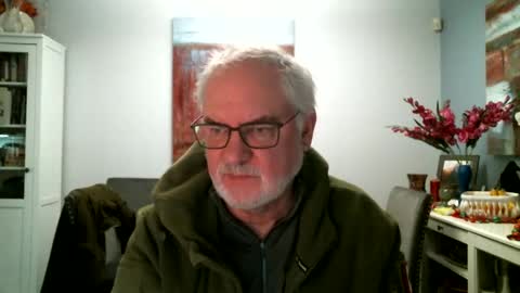 Snapshot of loop102 chatting on January 13, 7:20 pm loop102 online show from January 13, 7:20 pm