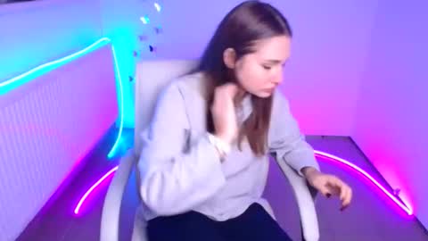 Lora online show from October 16, 11:21 am