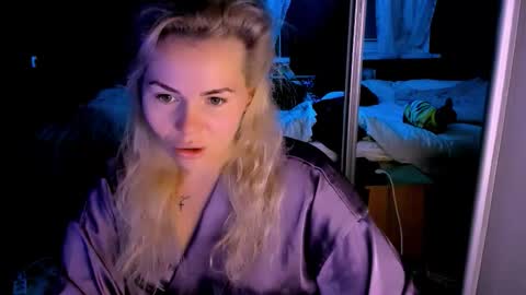 Lora online show from October 7, 2:29 am