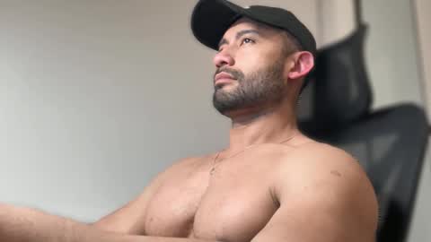 Cale online show from March 3, 2:07 am