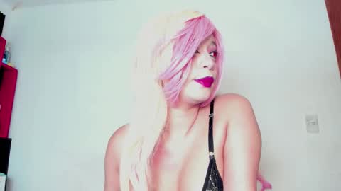 Lore Depp online show from March 14, 5:44 am