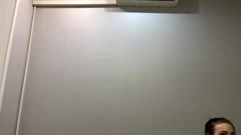 Olivia online show from October 2, 12:48 pm