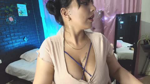 Loren online show from January 22, 11:32 pm