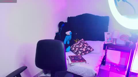 Loren online show from May 9, 12:27 am