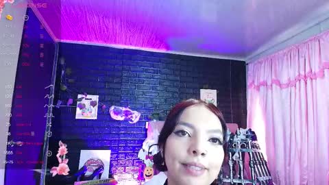 Loren online show from October 14, 5:49 pm