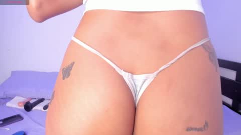 Lorena online show from May 26, 8:59 pm
