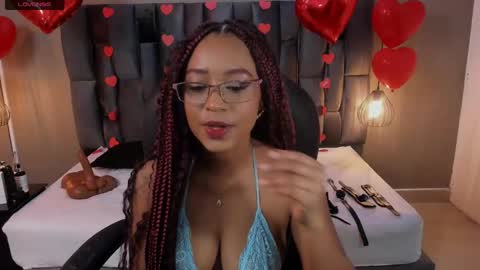Lorena Vieira  online show from February 12, 8:07 pm