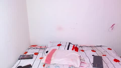 Lorena Capelli online show from November 25, 1:15 am