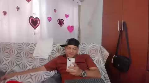 Snapshot of loreth_jw chatting on September 15, 5:25 pm Queen Loreth online show from September 15, 5:25 pm