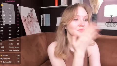 Alice online show from February 26, 1:25 am