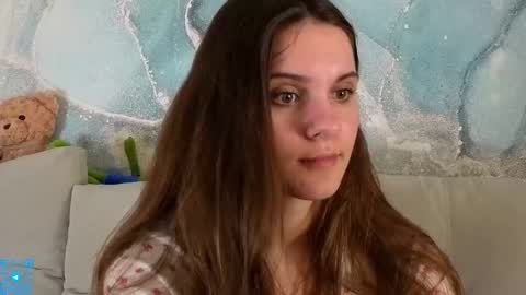 Chloe for Fan BlackHole online show from June 6, 6:36 pm